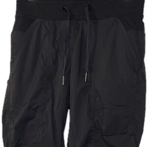 Lululemon dance studio midrise cropped pants